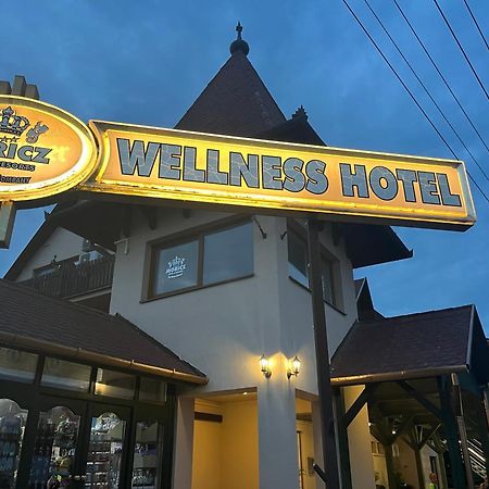Fenyves Hotel Balatonfenyves Buitenkant foto
